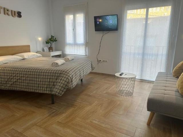Citrus Suite By Alhaurin Loft City Center Альхаурин-де-ла-Торре Экстерьер фото